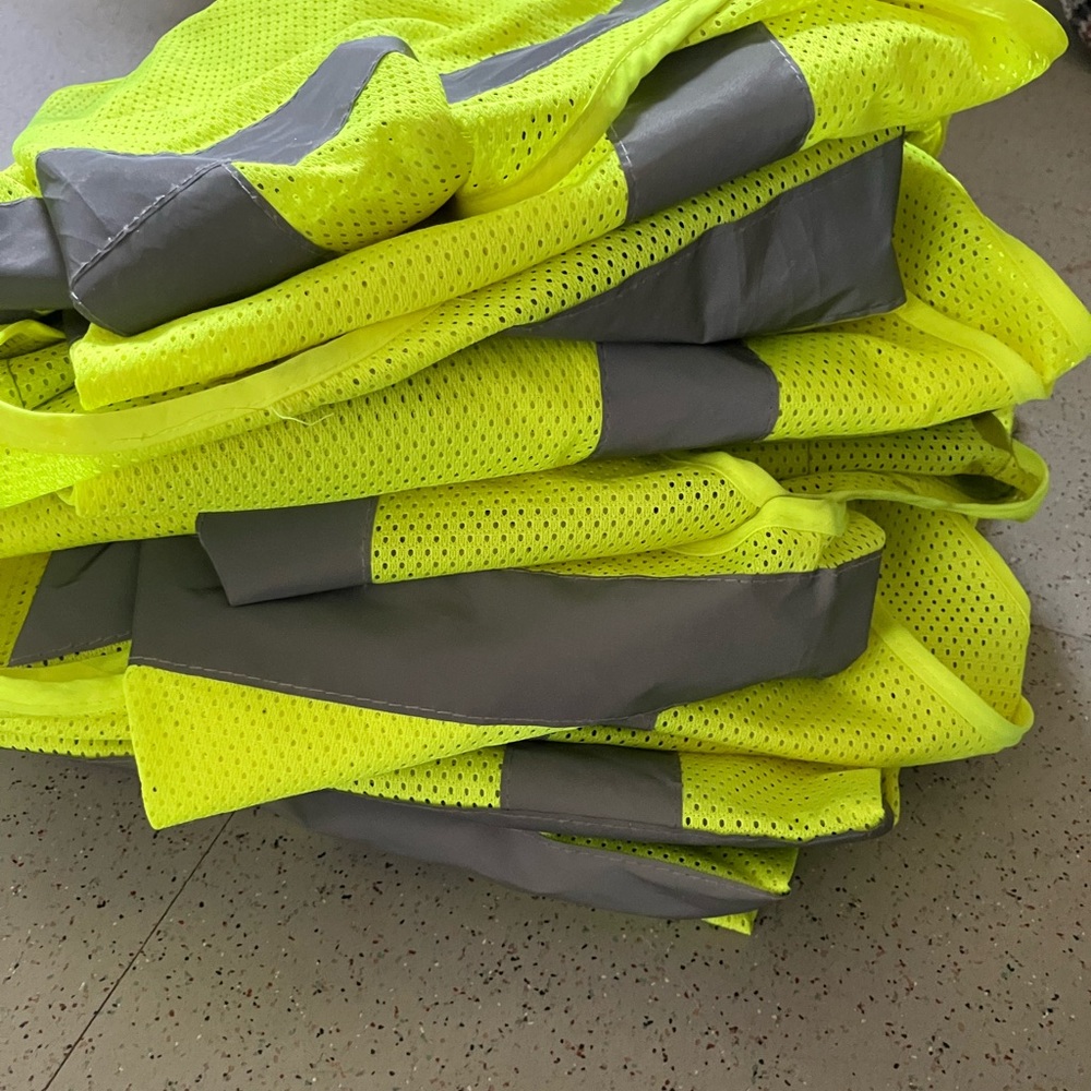 Men’s work vest